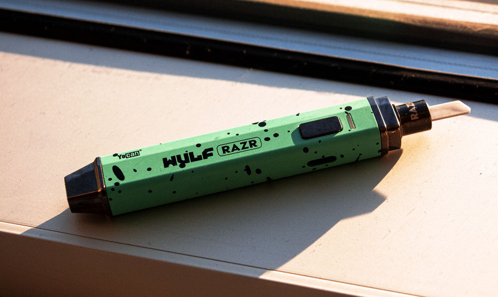 Wulf RAZR in Hot Knife mode on windowsill